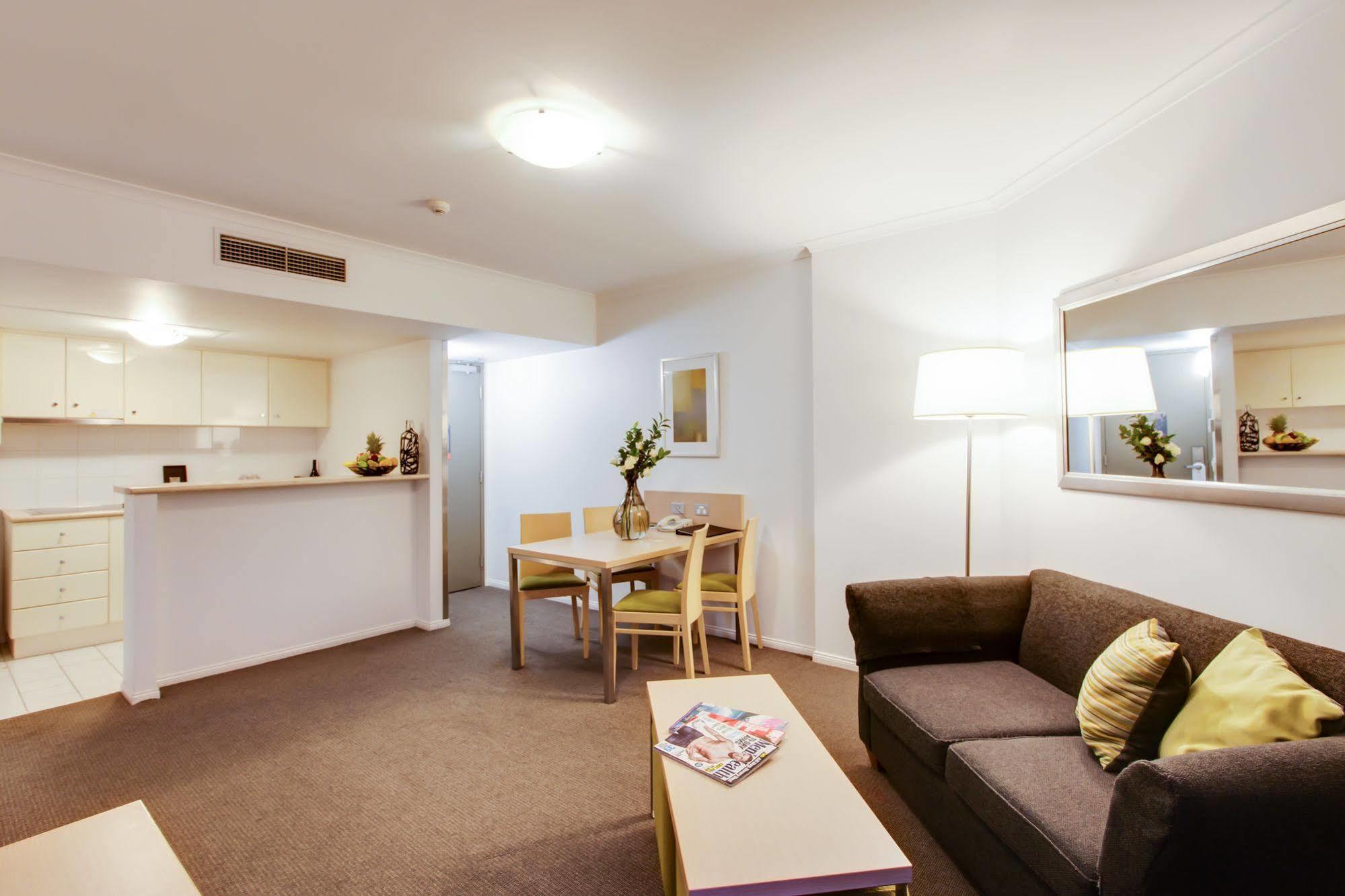 Adina Apartment Hotel Brisbane Buitenkant foto