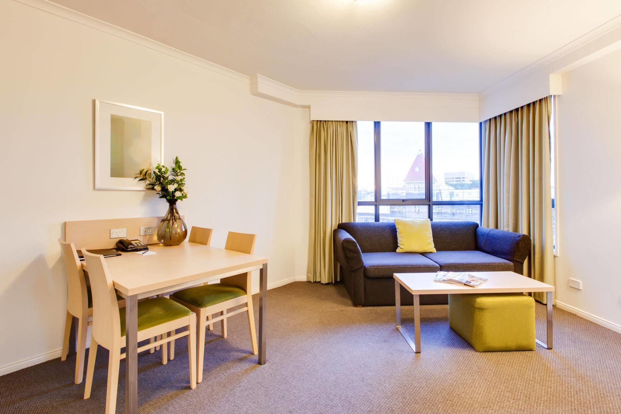 Adina Apartment Hotel Brisbane Buitenkant foto